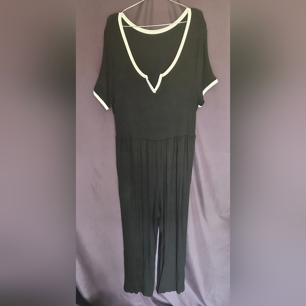 Curvzy Blk Jumpsuit. 4x